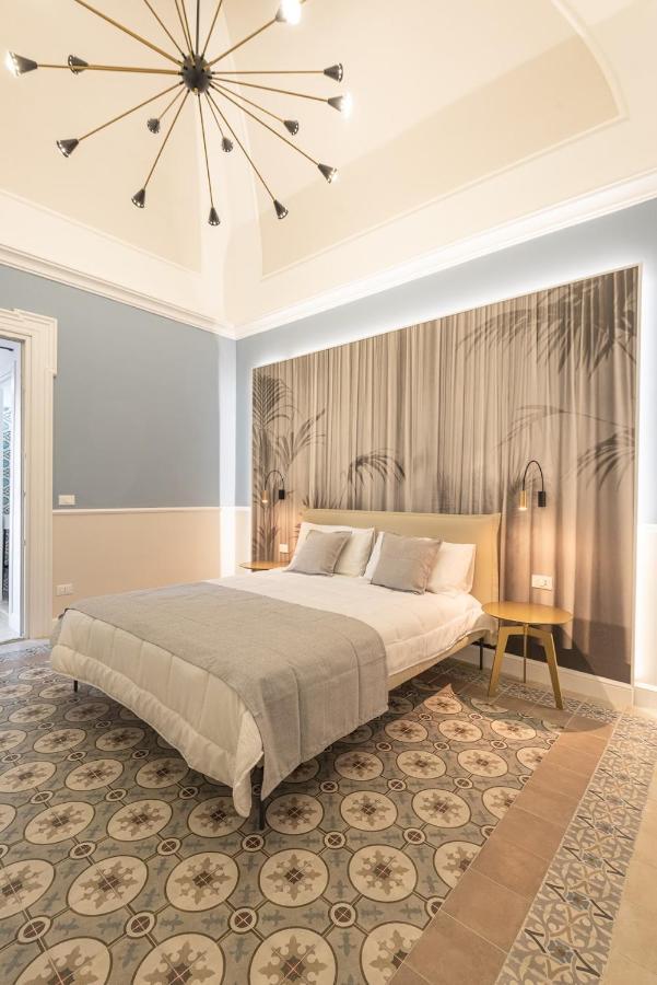 Nitti43 Luxury Apartment Таранто Экстерьер фото