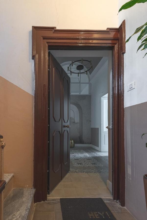 Nitti43 Luxury Apartment Таранто Экстерьер фото